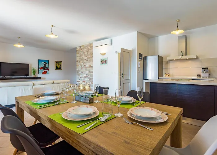 In Poljaki With Wifi Feriehus *