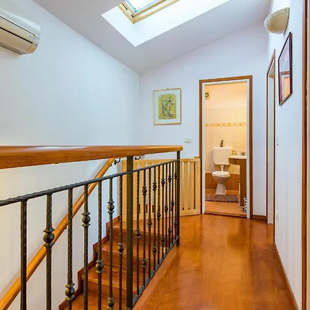 Amazing Home In Poljaki