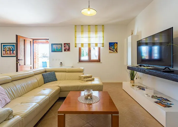 Ferienhaus In Poljaki With Wifi *